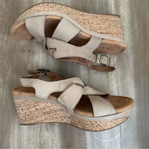 Clarks Tan Sandals with Crisscross Straps